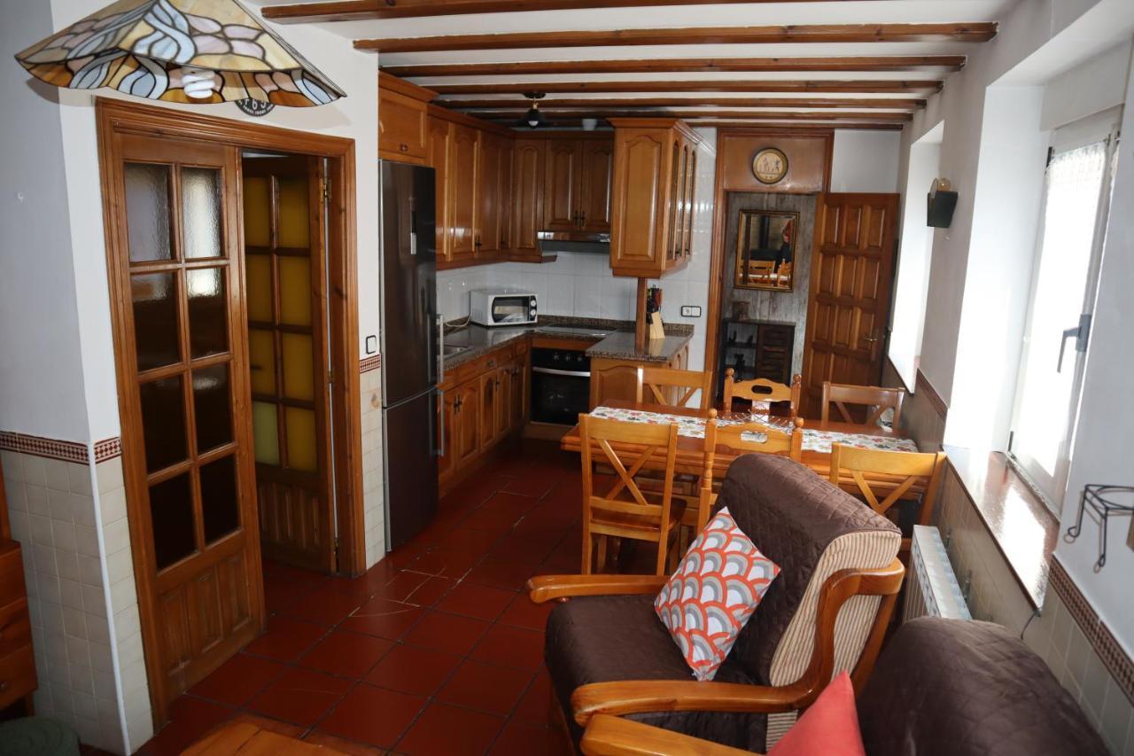 Casa Rural Cares Santa Maria de Valdeon Exterior photo